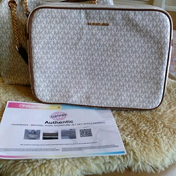 NWOT Authentic Michael Kors Signature Shoulderbag and Laptop Case - Picture 3 of 16